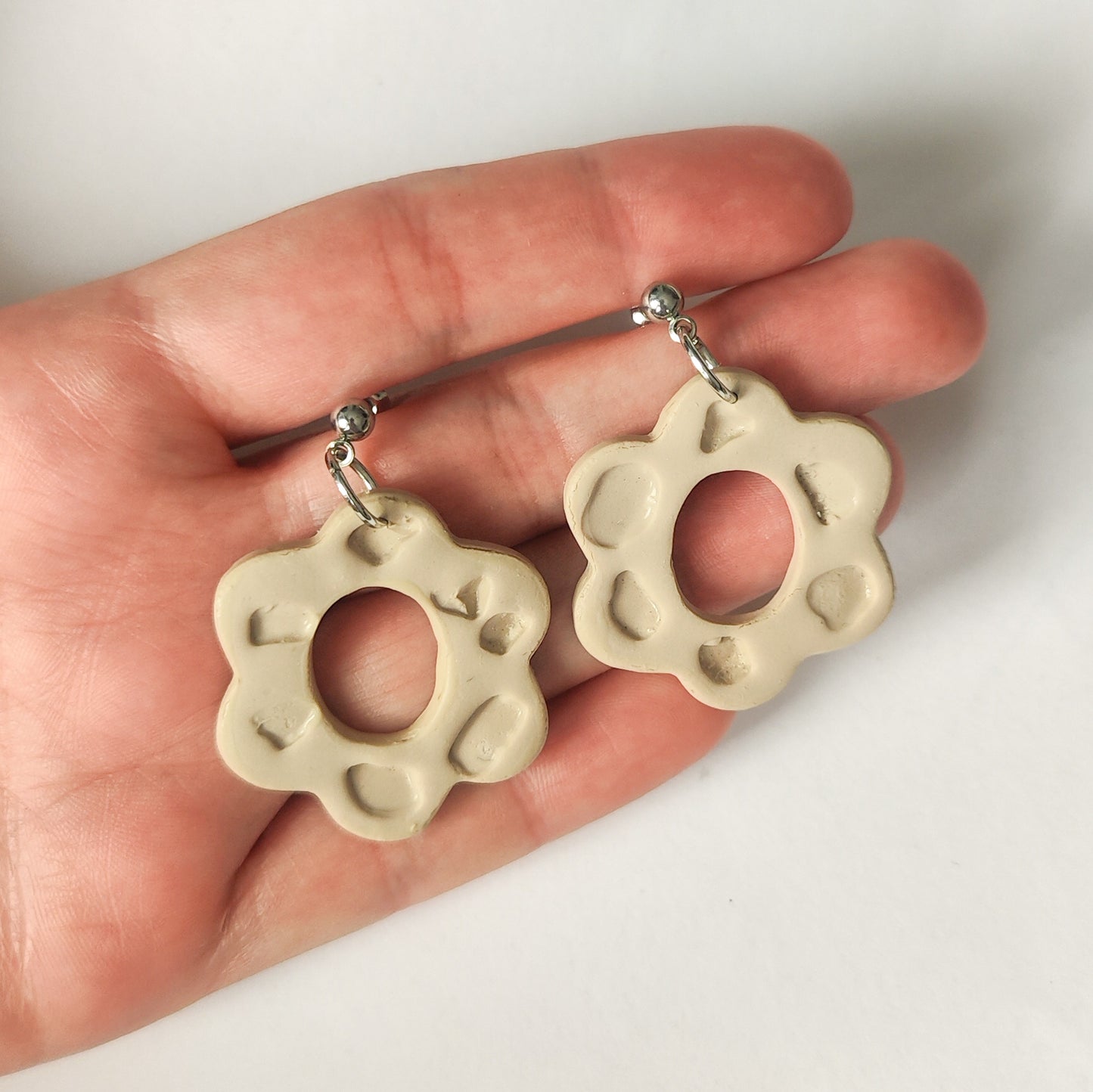 Pendientes Flor Beige