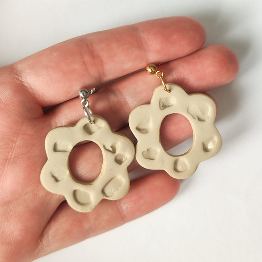 Pendientes Flor Beige