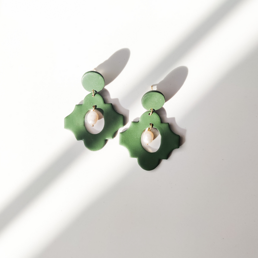 Pendientes geométricos verdes