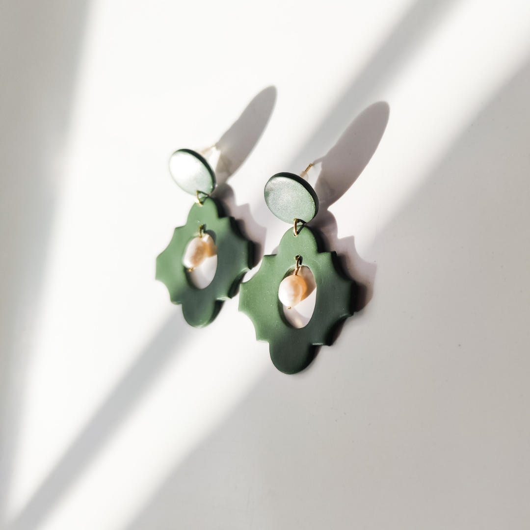 Pendientes geométricos verdes